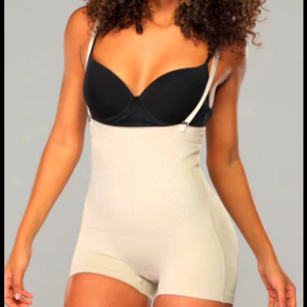 NICOLETTE * High waisted strapless bodysuit shaper Size Medium